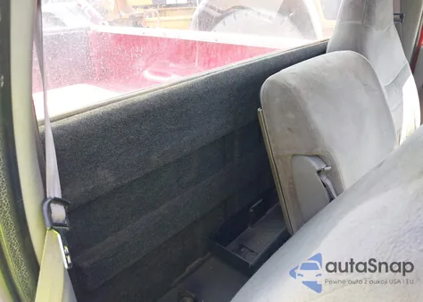 2000 Ford F-350 Lariat/Xl/Xlt из США, поврежденный, VIN 1FTSF31F9YEC62108